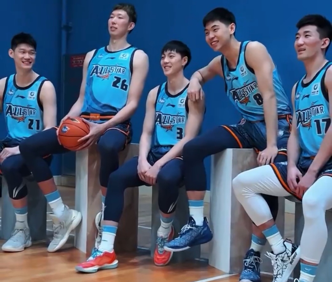 篮板王未能入选明星赛，引起球迷质疑