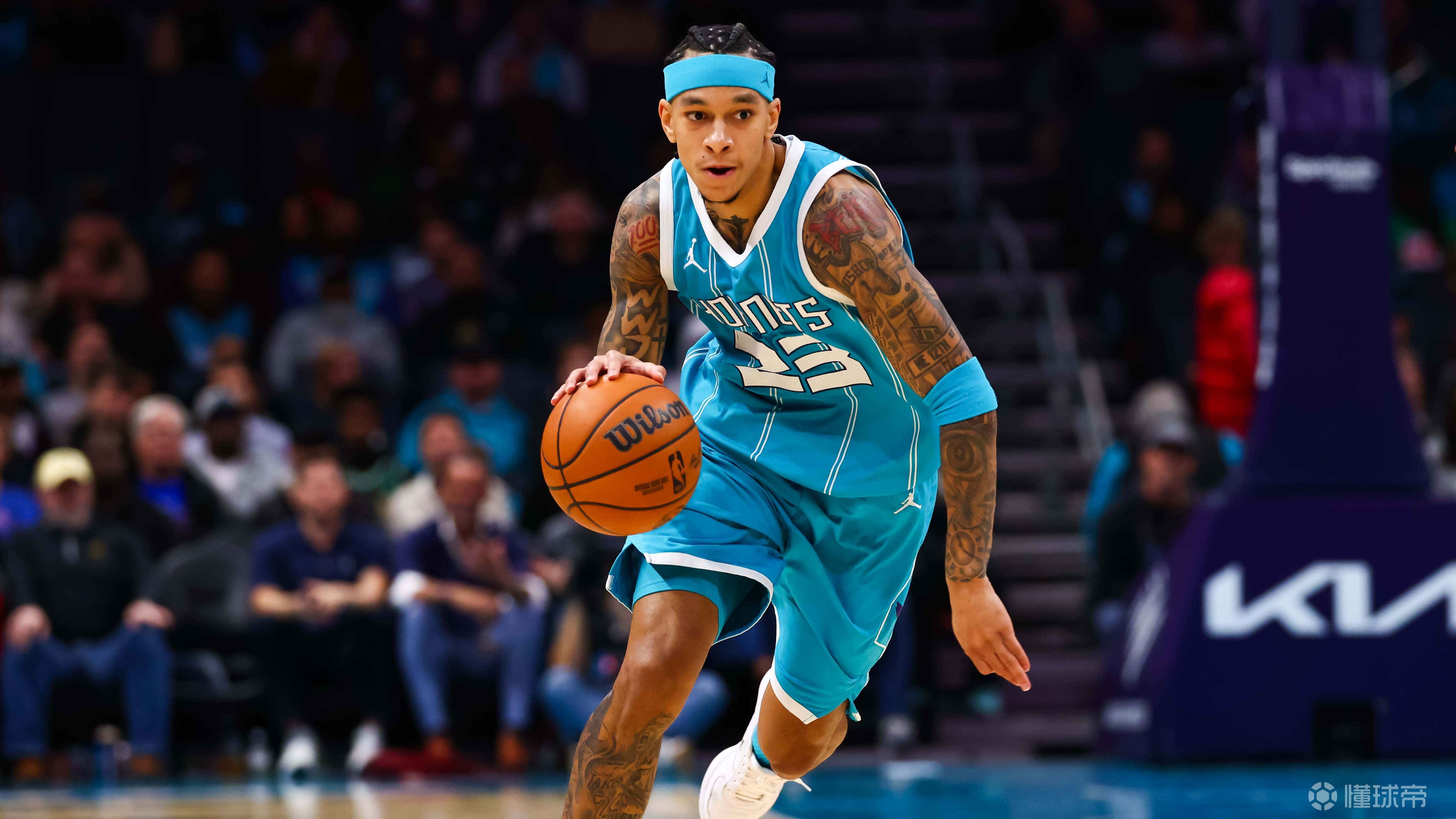 黄蜂全队表现抢眼，负伤球员努力回归的简单介绍