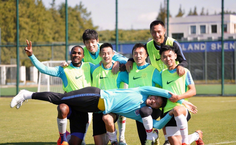 国家足球队集训名单出炉！李铁再次召回老将王永珀，国安四将入选的简单介绍