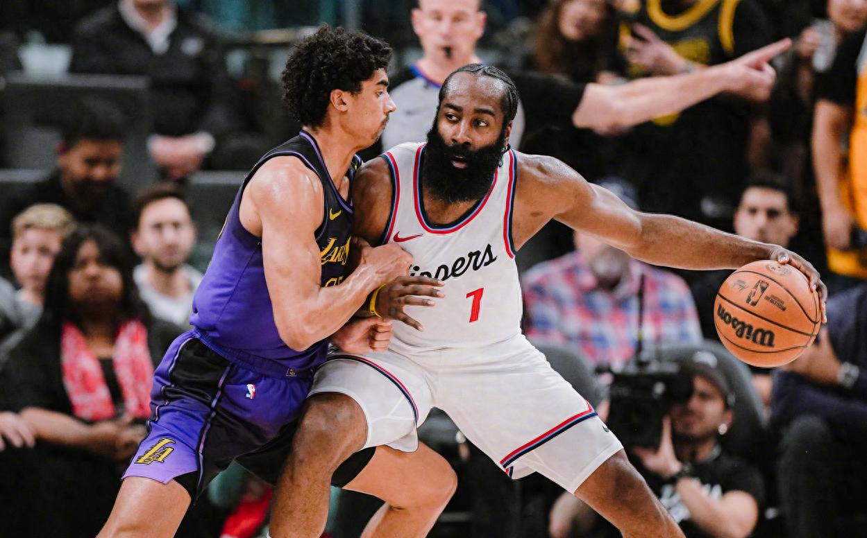 快船完胜尼克斯，塔图姆带队取胜